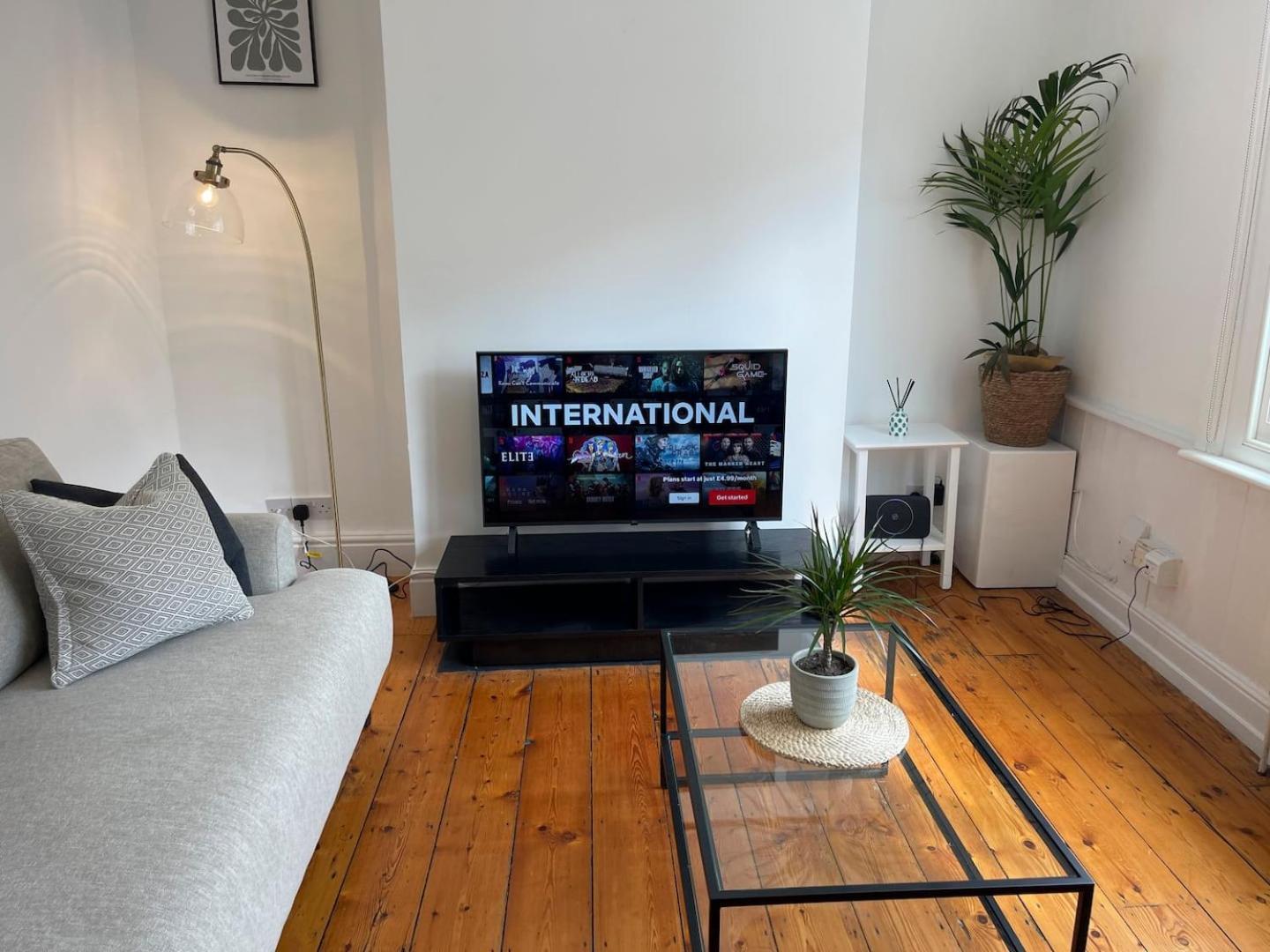 Fantastic Victorian House, Excellent City Location - Cambridge Homehost Bagian luar foto