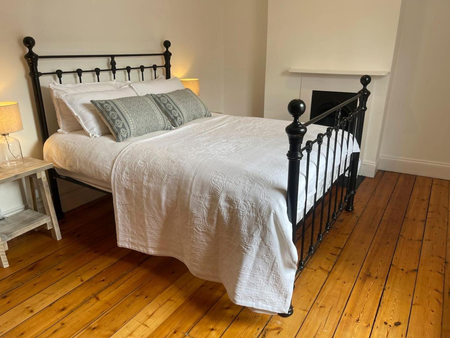 Fantastic Victorian House, Excellent City Location - Cambridge Homehost Bagian luar foto